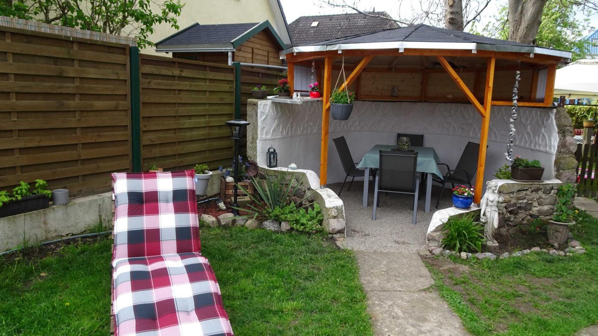 Bungalow Bei Warnemuende Elmenhorst/Lichtenhagen Exteriör bild